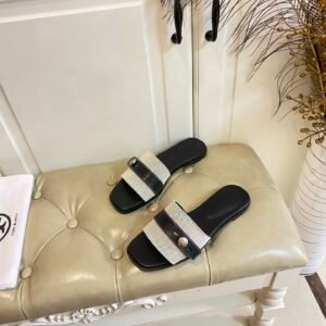 Tory Burch 奶油色黑色滑鞋